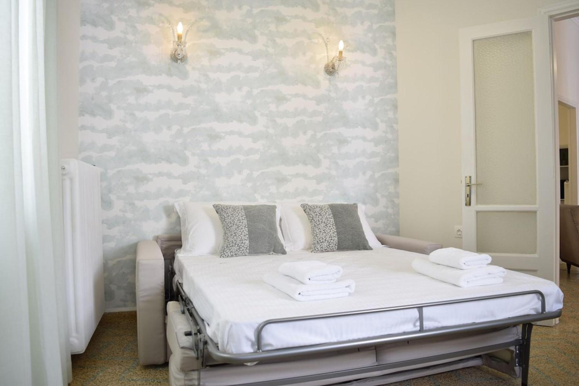 Samouil Apartment Steps From The Beach Chania  Екстер'єр фото